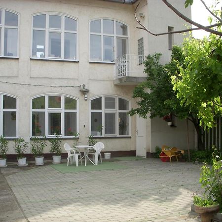 Garden Szivarvany Utcai Vendeghaz Σέγκεντ Εξωτερικό φωτογραφία